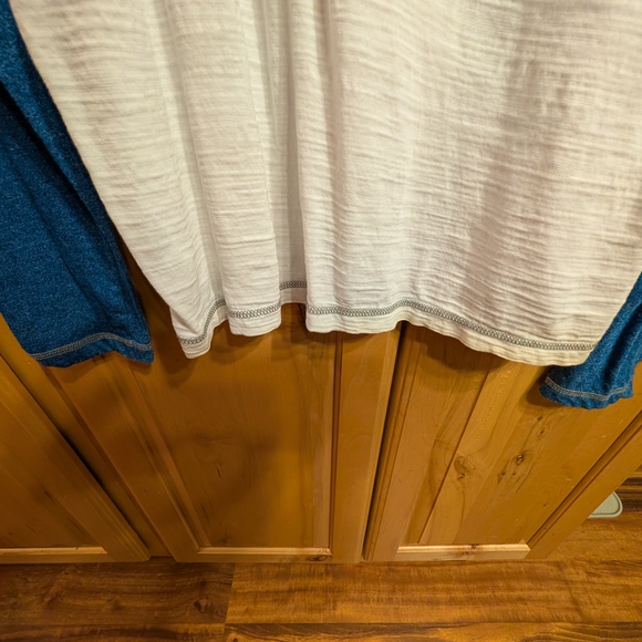 BKE Blue and Cream Long Sleeve Tee - Picture 2 of 4